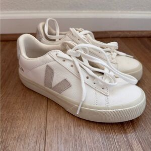 Veja Campo Women's White and Cream Sneakers NWOT